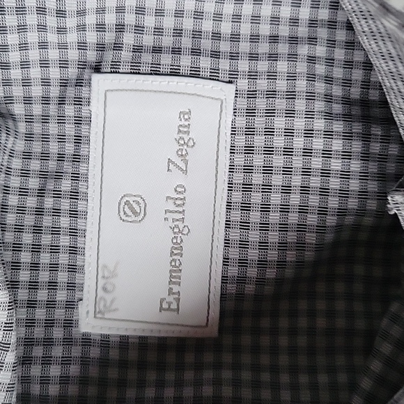 Ermenegildo Zegna, gray plaid button-down, size 40, 15 3/4 - Picture 2 of 10